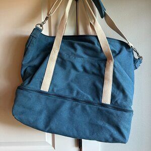 Lo & Sons Deluxe Weekender Bag | Small NWOT